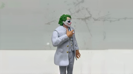 Joker Batman DC Figurine – Ultimate Collectible Statue for DC Fans