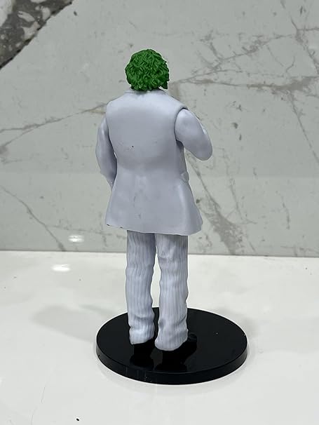 Joker vs Batman DC figurine detailed superhero collectible display statue