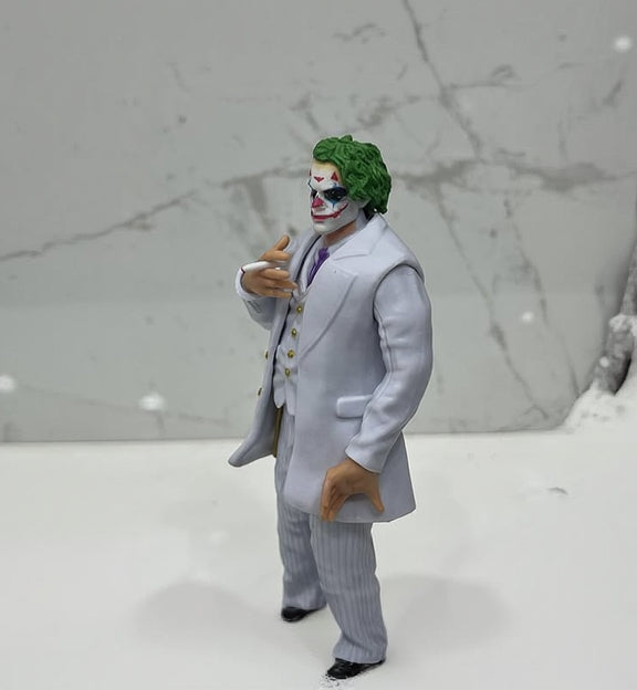 Joker vs Batman DC figurine detailed superhero collectible display statue