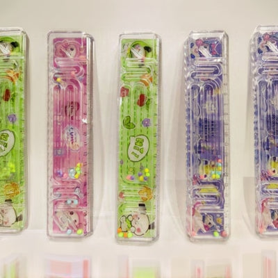 Kuromi maze liquid ruler 20cm with flowing glitter and ball puzzle